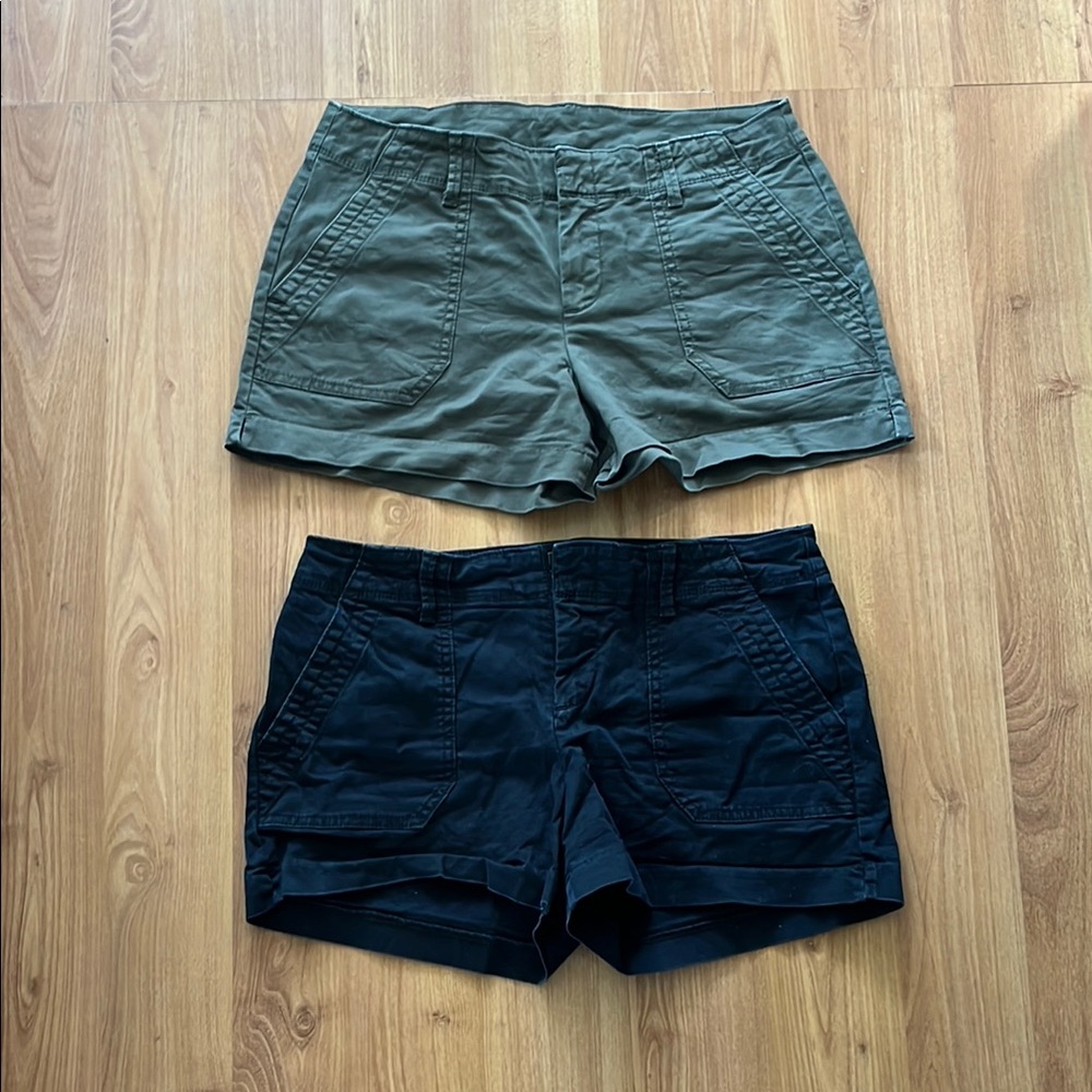 Old Navy Cargo Shorts Black and Green Casual Style